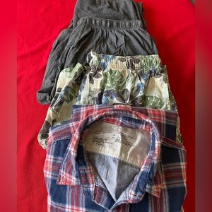 Boy’s (Teen) Bundle Loungewear size Med-large gray, plaid, print. 🎈